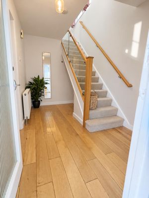 Entrance Hall- click for photo gallery